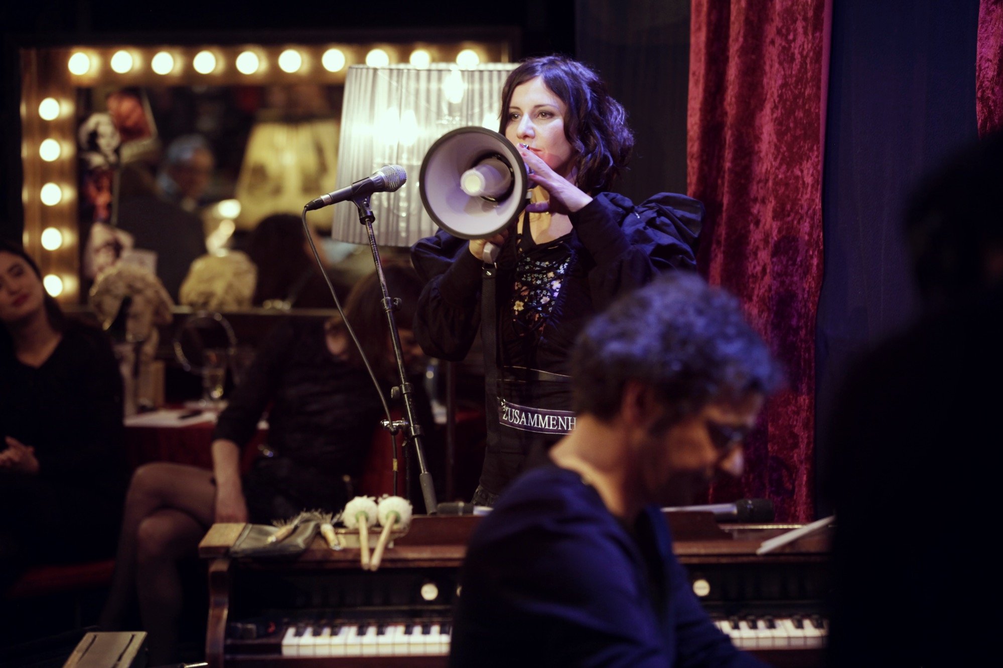 03_Bobo_und_Herzfeld_bei_Helge_Schneider_Foto_Jarek_Raczek_WEB